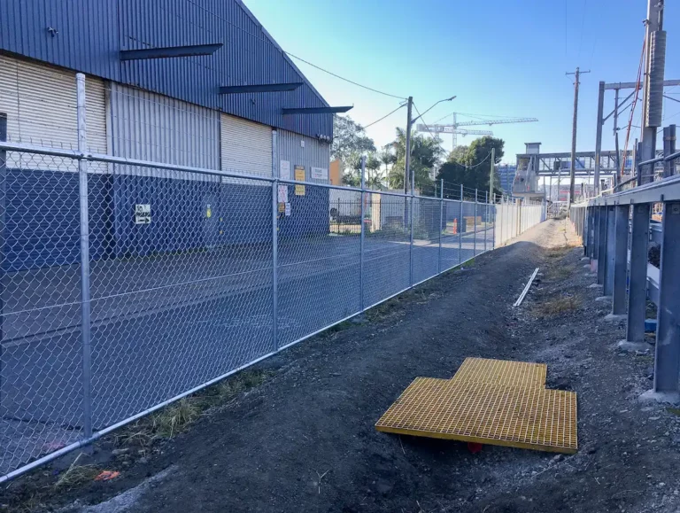 Chainwire Fencing 3 Chainwire fencing 3