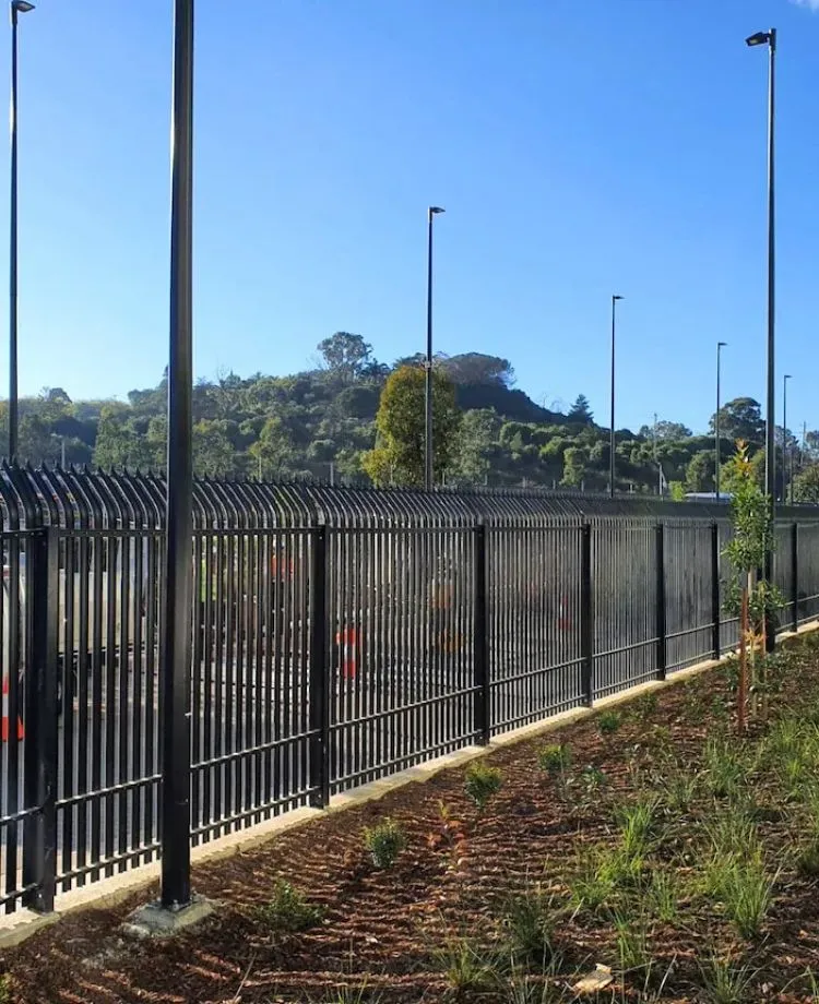 Data Centre Fencing & Gates 3 High-Security Fencing 1